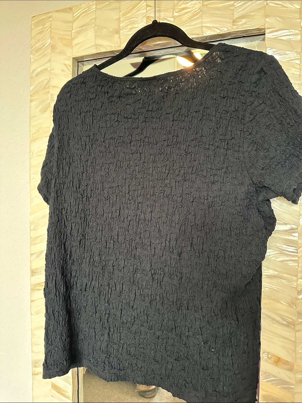 NWT J. Jill Black Crinkle Short-Sleeve Tee - Picture 3 of 6